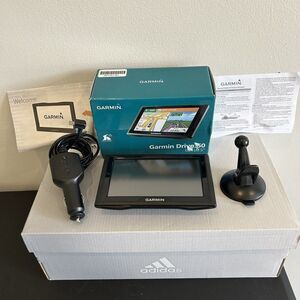 Garmin Drive 50 USA LM 5" Touchscreen GPS OEM Cords & Mount Bundle Tested EUC